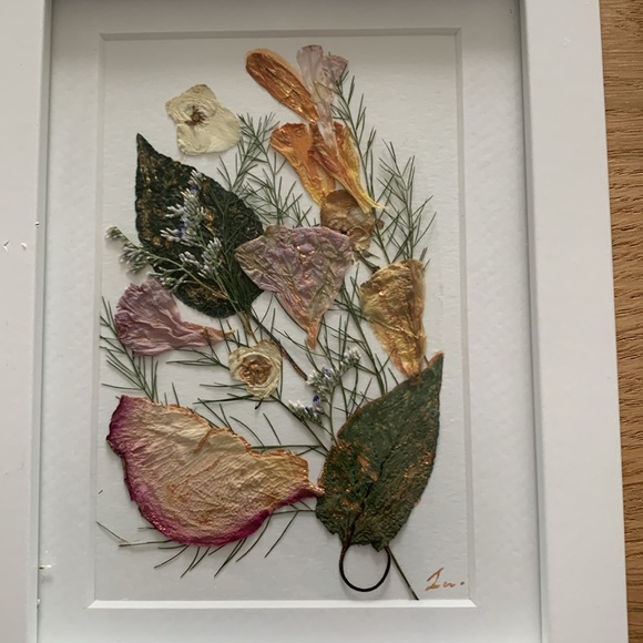 Handmade Dried Flowers Collage 5”x7” - Picture 2 of 8